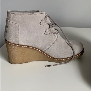 Toms booties